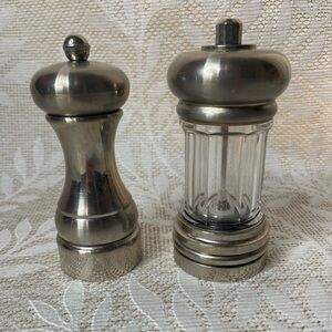 Vintage Olde Thompson Carbon Steel Pepper & Salt Mill Grinder Clear Acrylic 6"